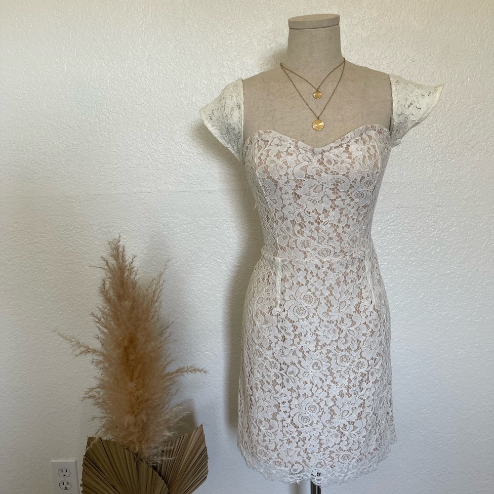 Promesa White lace dress